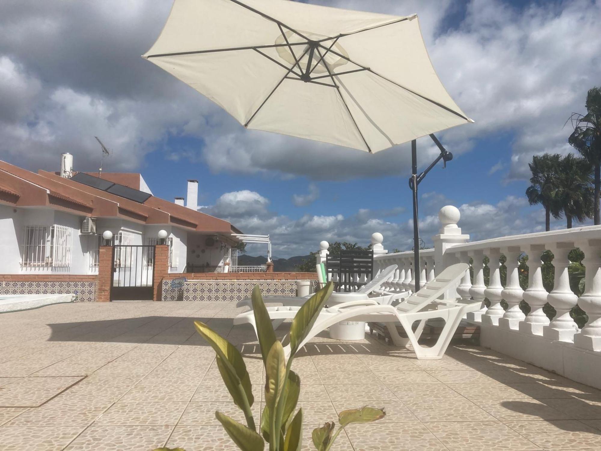 Alhaurín de la Torre Vakantieverblijf Villa Kluever מראה חיצוני תמונה